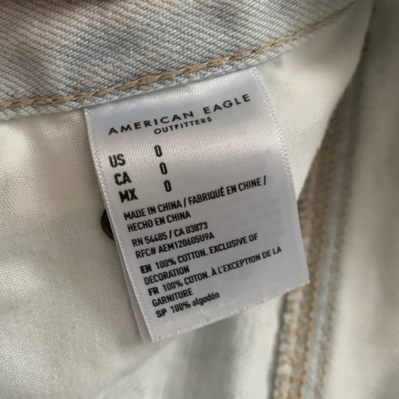 American Eagle Light Wash Shorts - Picture 4 of 6